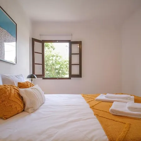 The Wooden House Near The בית נופש Aroeira (Setubal)